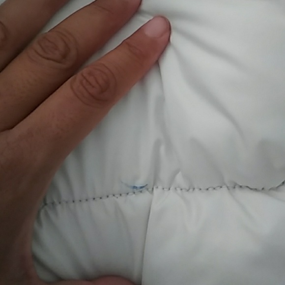 Girl's Old Navy Puffy Vest - Picture 5 of 5